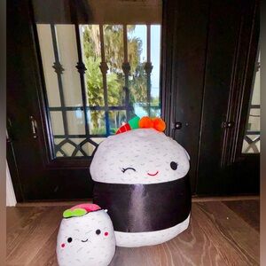Matching Sushi Squishmallows
